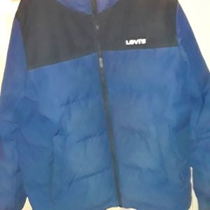 EXTRA thick Levi's Puffer